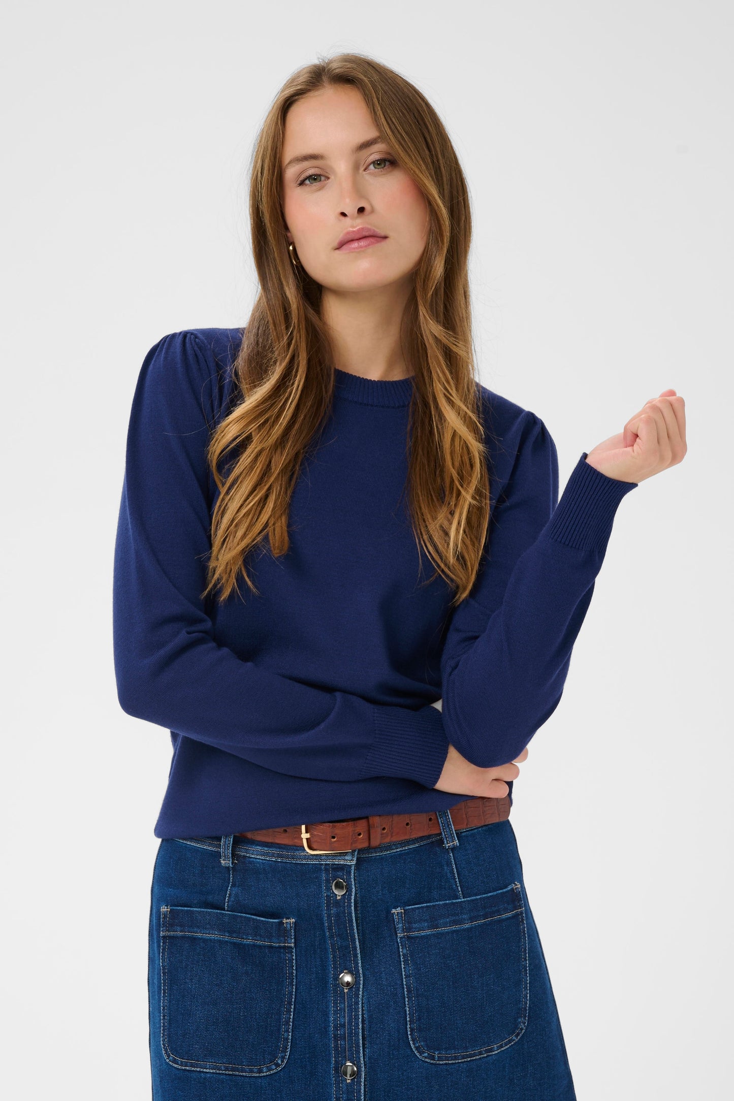 Mila Troyggja - Navy Peony