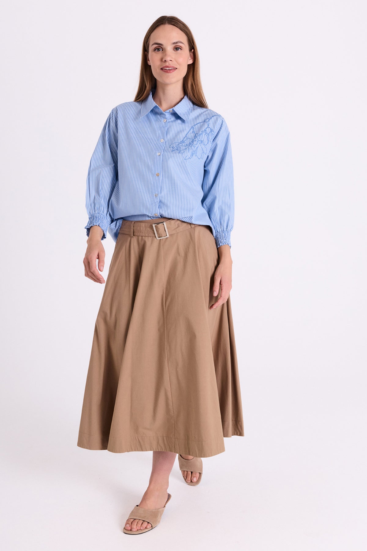 Evalina skjúrta - Vista blue w. star off-white