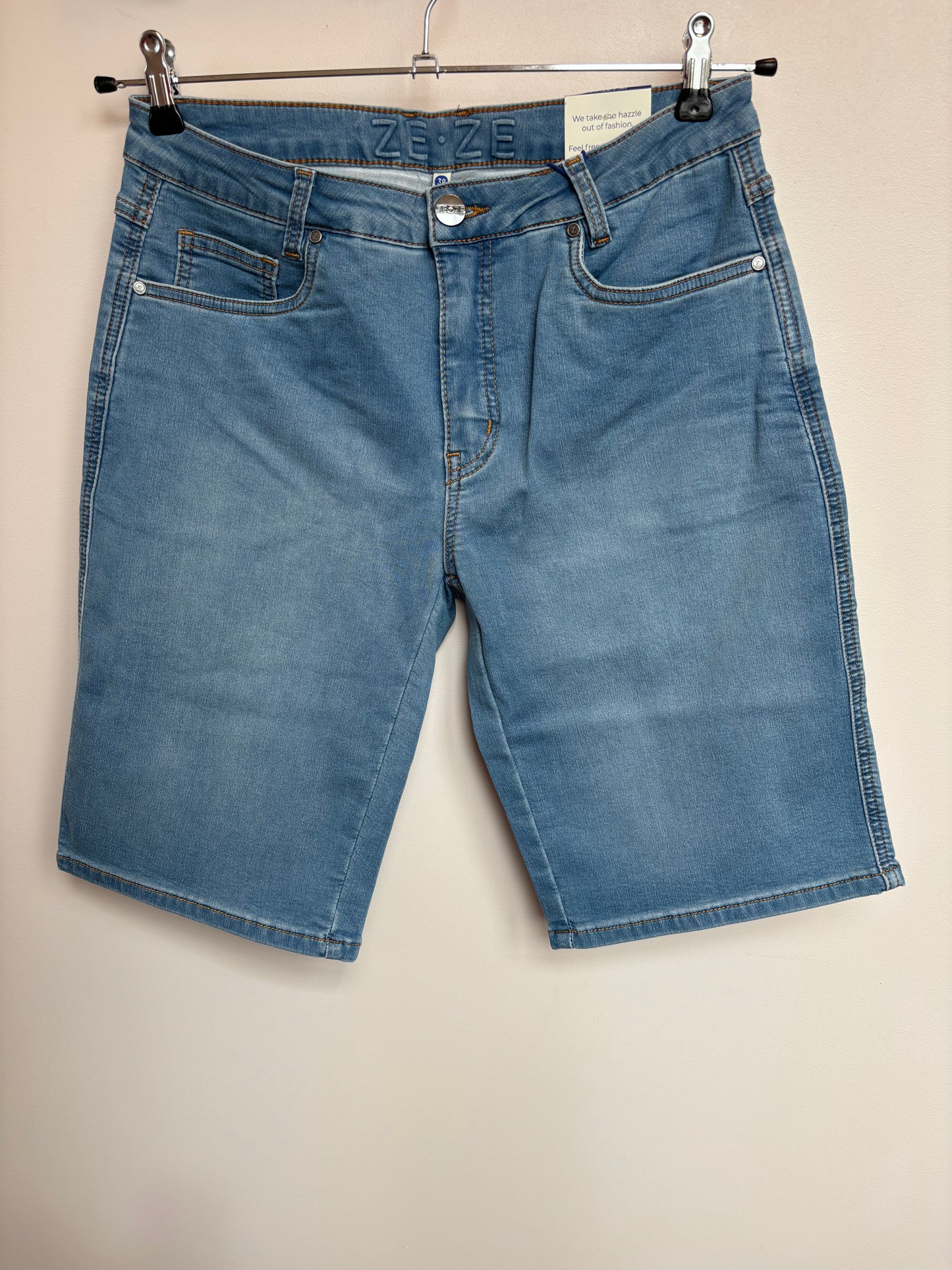 Sofie shorts - Medium Blue Denim