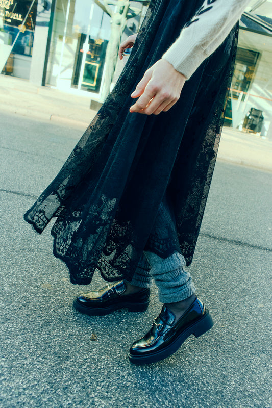 Lally Niðurdeilur - Black Lace