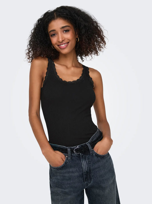 Sara Sharai Blondu Toppur - Black