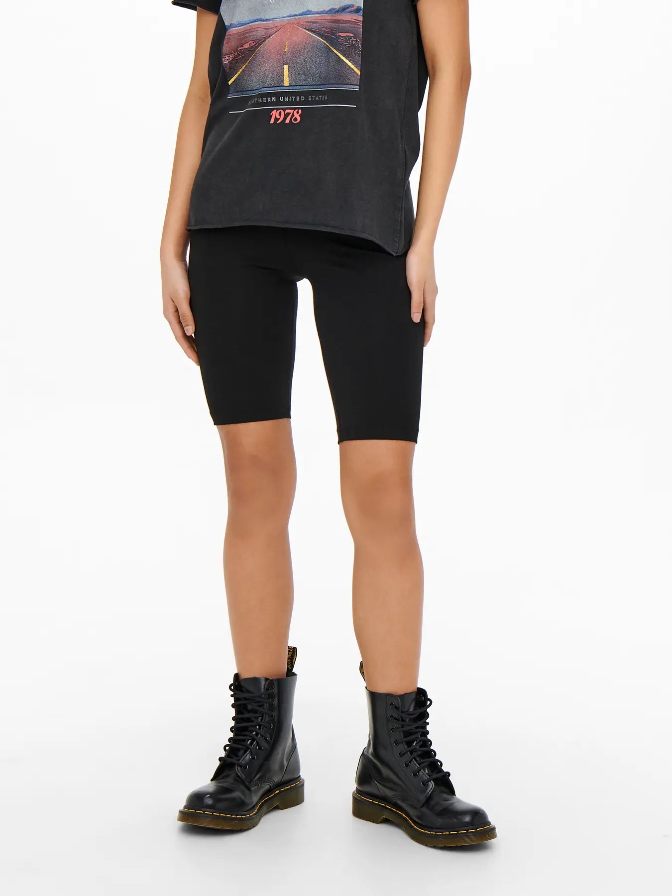 Love shorts - Black